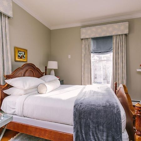 The Bayberry Bed & Breakfast Newport Exterior photo